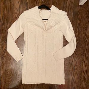 White Guess off shoulder cable knit